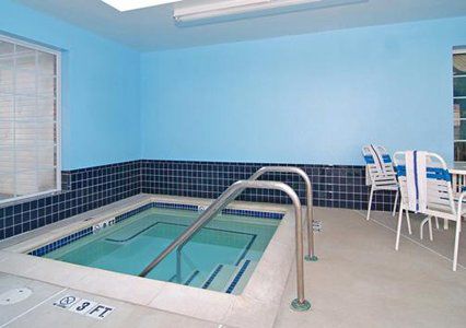 Mainstay Suites Фредерик Съоръжения снимка